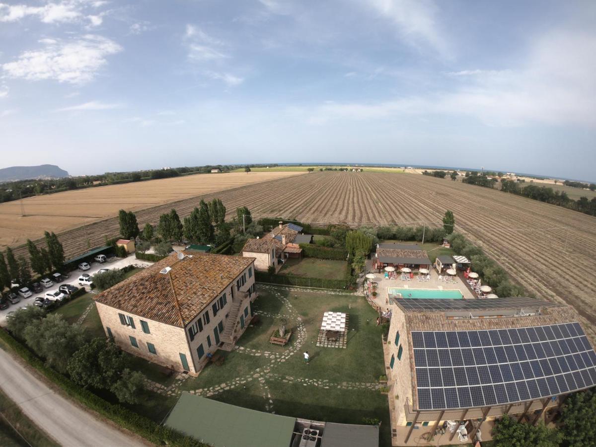 Casale Del Conero Aparthotel ปอร์โตเรกานาติ ภายนอก รูปภาพ