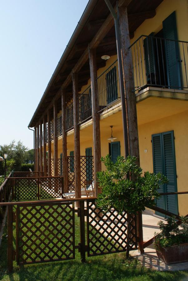Casale Del Conero Aparthotel ปอร์โตเรกานาติ ภายนอก รูปภาพ