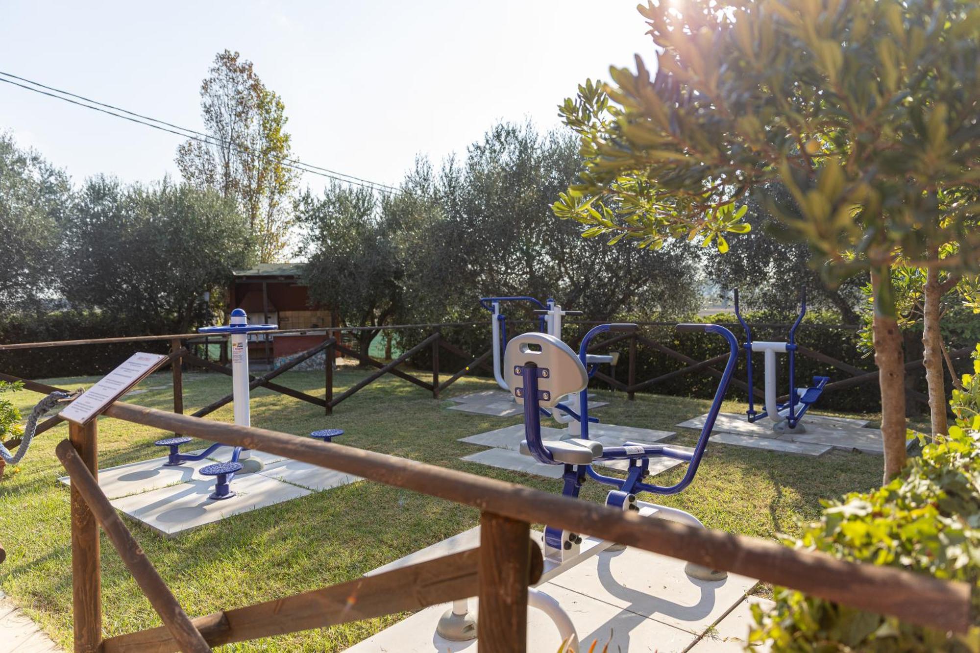 Casale Del Conero Aparthotel ปอร์โตเรกานาติ ภายนอก รูปภาพ
