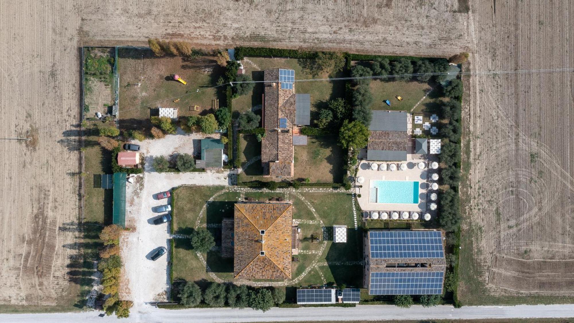 Casale Del Conero Aparthotel ปอร์โตเรกานาติ ภายนอก รูปภาพ