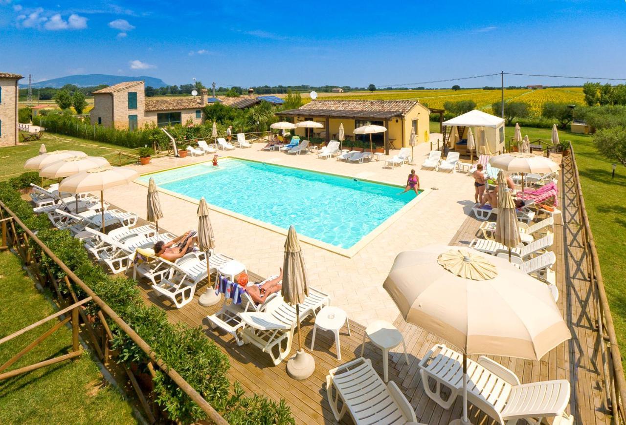 Casale Del Conero Aparthotel ปอร์โตเรกานาติ ภายนอก รูปภาพ